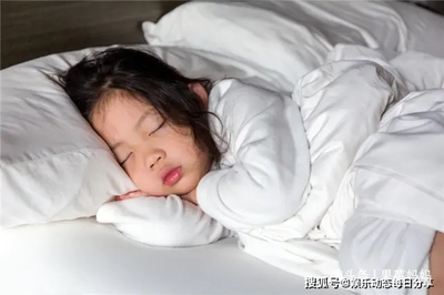 一般婴幼儿一天睡多少个小时