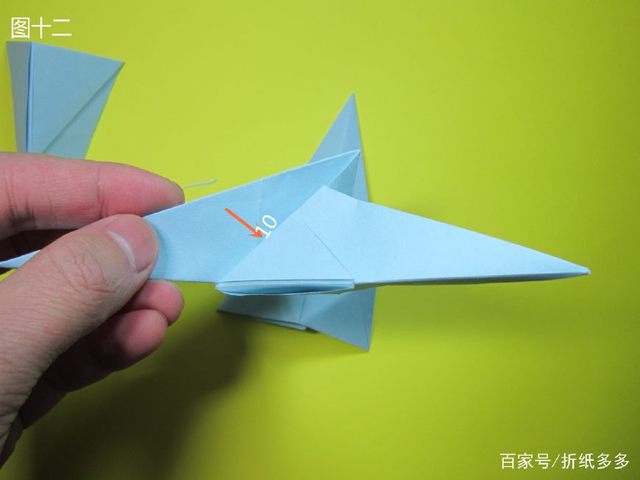 有简单的折纸飞机视频下载