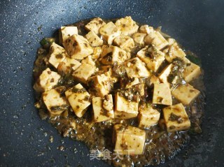 炒香椿酱的制作方法