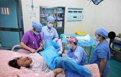孕妇起床太快胎儿骨折