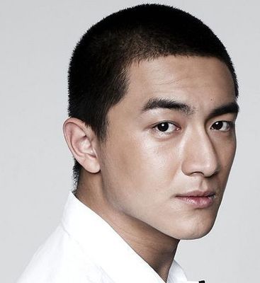 中年男性发型