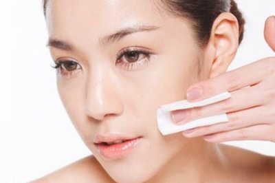 皮肤偏黄怎么美白