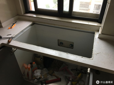 橱柜台面磕坏了怎么维修