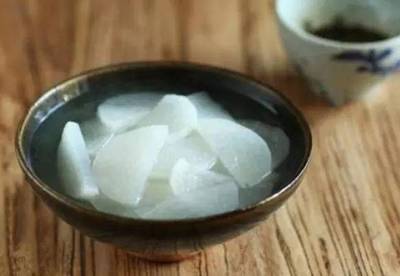 白萝卜治咳嗽一夜见效