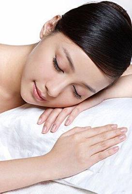 睡觉美容吗