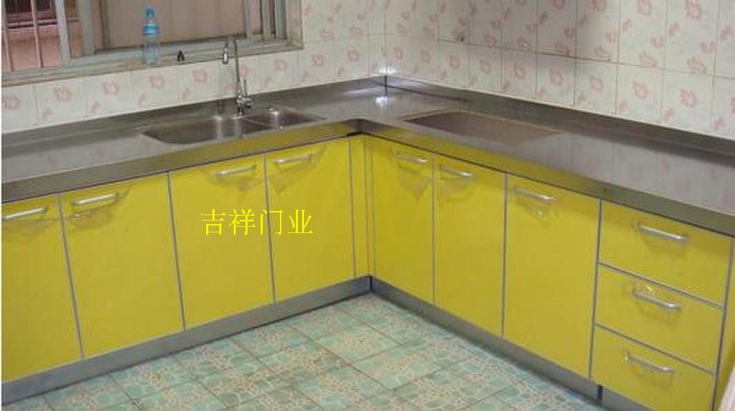橱柜门贴膜鼓泡