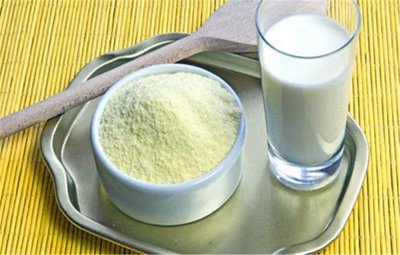 奶粉 牛奶