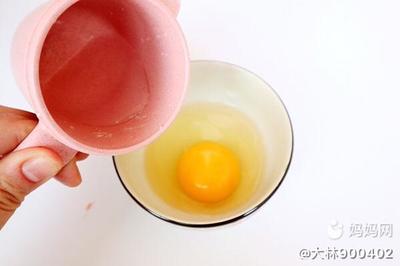 宝宝多久可以吃全蛋