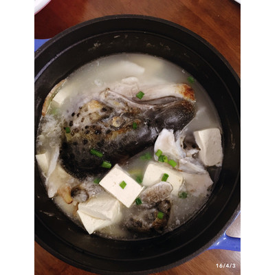 三文鱼头豆腐汤