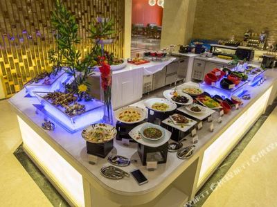 附近有自助餐吗