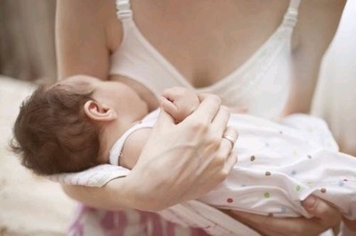 怀孕了宝宝还能吃母乳吗