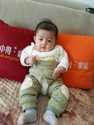 4个月宝宝喝多少毫升奶粉
