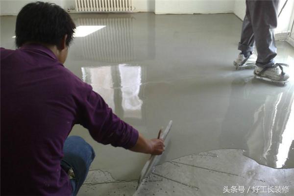地板砖和窗户 漏水