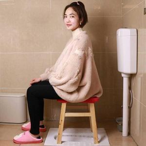 孕妇蹲厕所