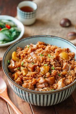 鸡腿板栗土豆香菇