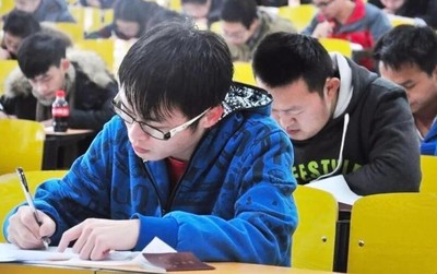 司法考试报名地就是考试地吗