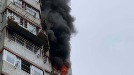 上海市船舶小区着火了