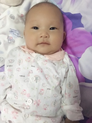两个月宝宝一天吃多少毫升奶粉