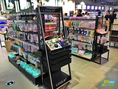化妆品cs店
