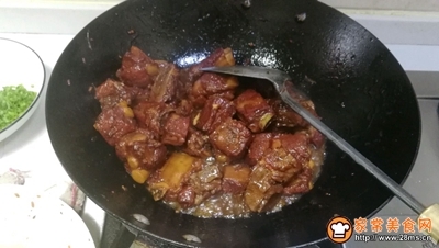 红烧炖排骨的家常做法