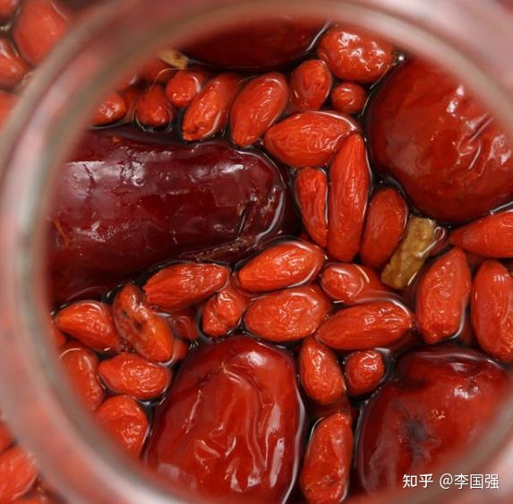 枣子泡酒的制作方法