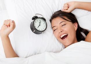 早上起床恶心是怎么回事