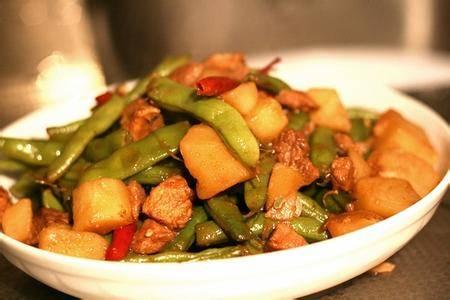 土豆炖豆角图片