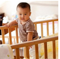 小孩八个月