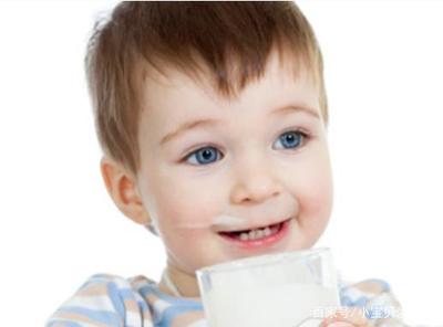 宝宝多大可以喝纯牛奶,宝宝多大可以喝纯牛奶