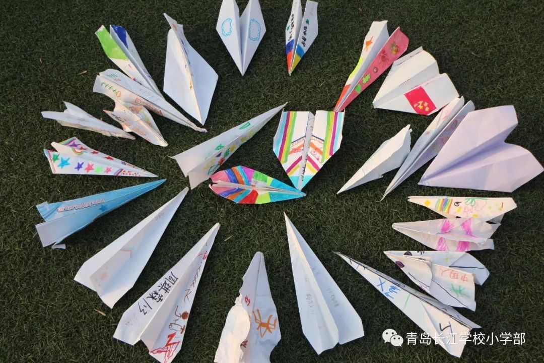 纸飞机有创意