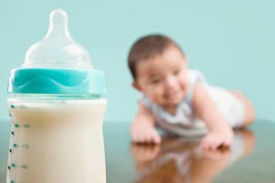 宝宝发烧可以喝母乳吗