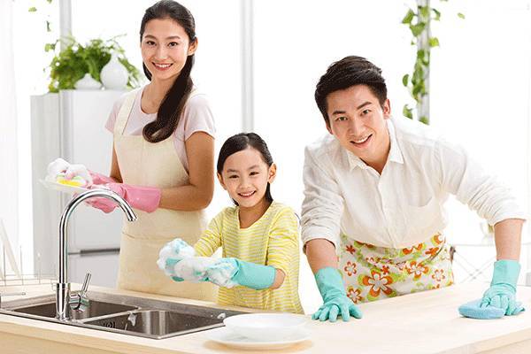 宝宝做家务