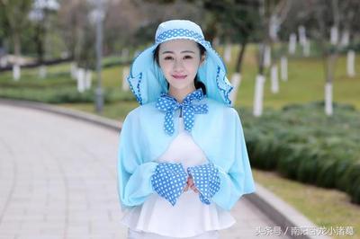 皮肤黑适合什么颜色的帽子,白色的帽子是什么颜