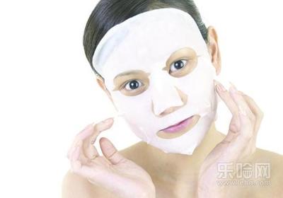 做完面膜脸红发热发红