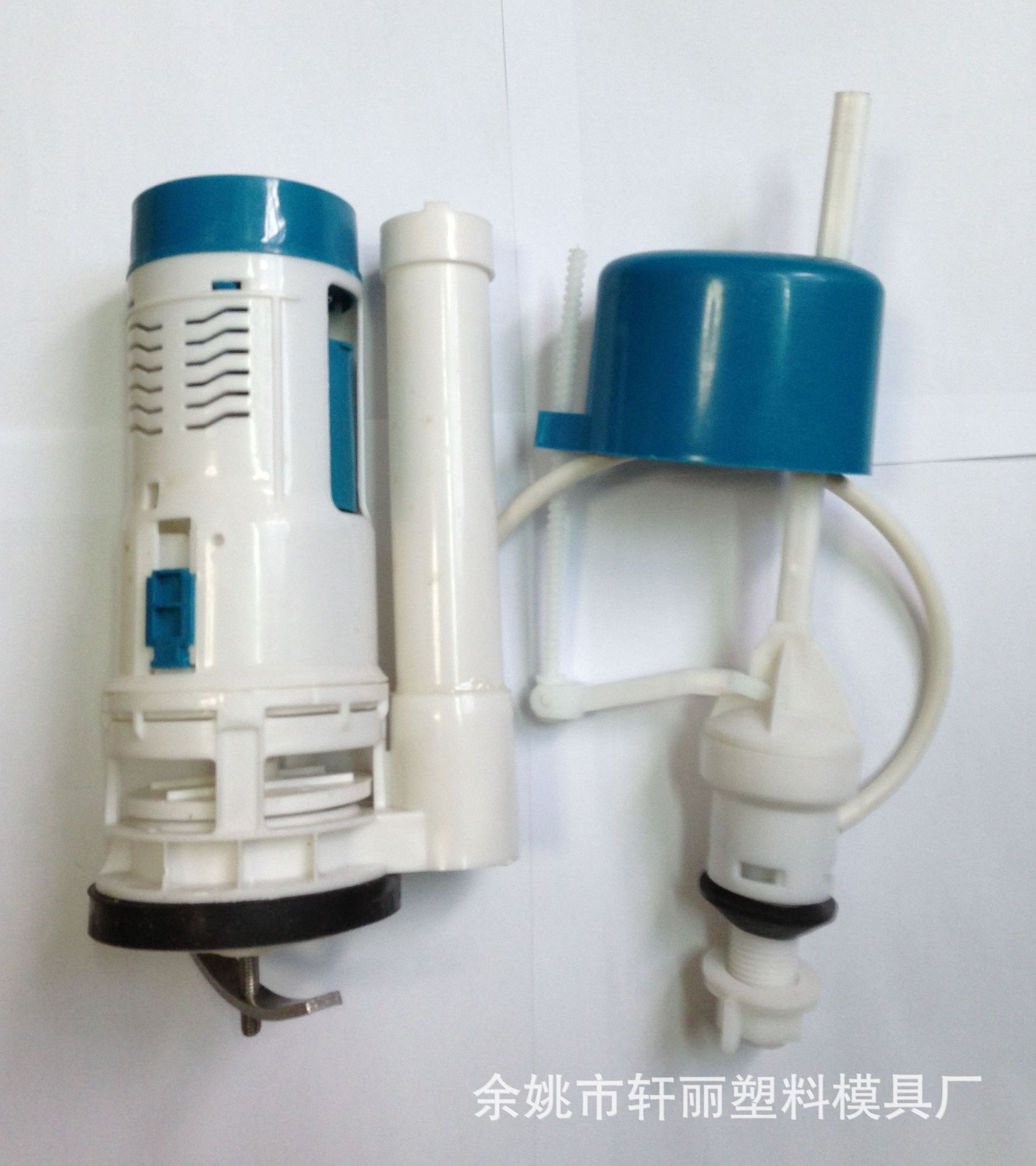马桶进水阀怎么拆卸