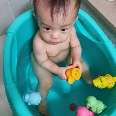 宝宝早上可以洗澡吗