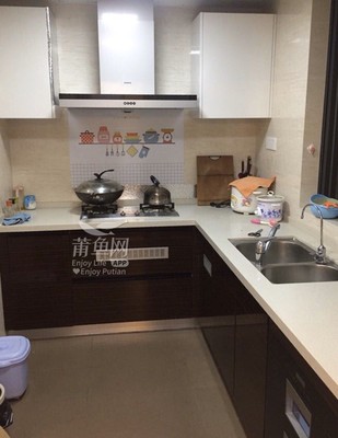乳房黄金比例是多少