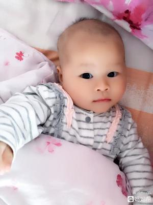 四个月宝宝如何抱