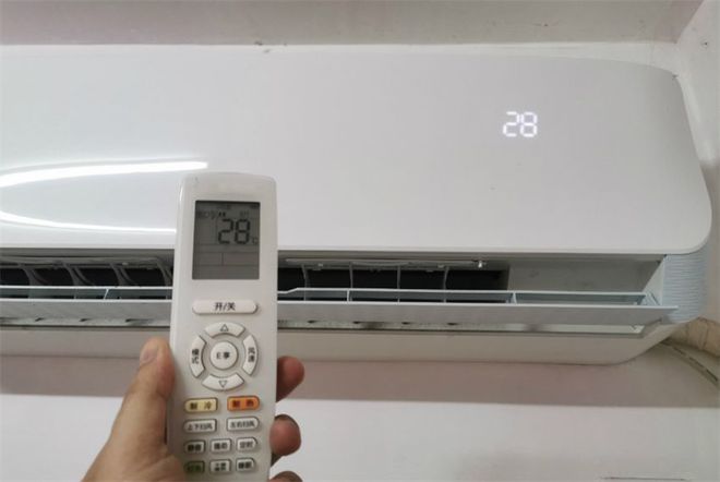 空调除湿开多少度合适