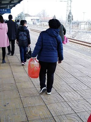 花生油能上火车吗