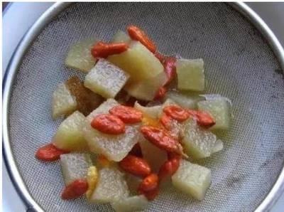 咳嗽有痰能吃梨吗