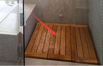 仿木塑料地板的铺法