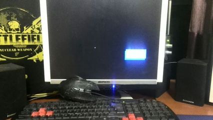电脑关机后显示器还亮