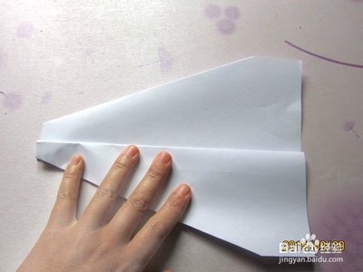 能飞最远的纸飞机怎么折