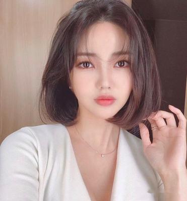 女款发型短发最新款型