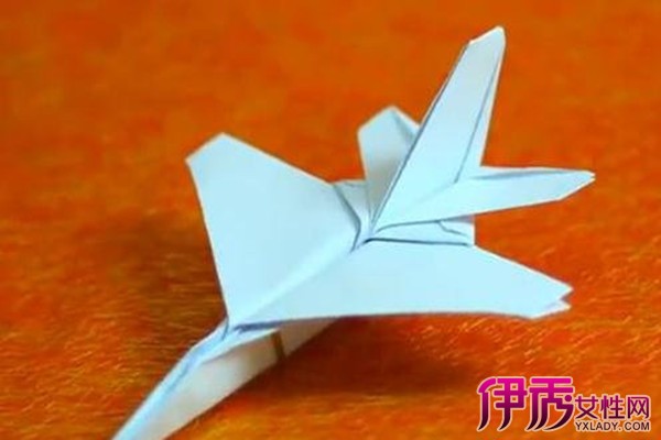 复杂叠纸飞机教程视频下载