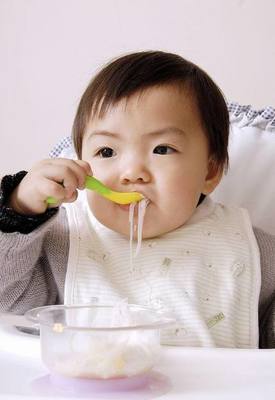 宝宝几个月可以吃面食