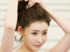 脸大怎么扎马尾好看
