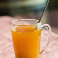 感冒喉咙痛可以喝奶茶吗,感冒咳嗽喉咙痛可以喝奶茶吗