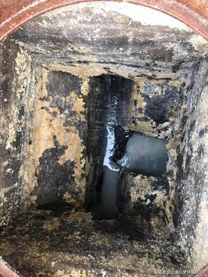 去厨房下水道管油污